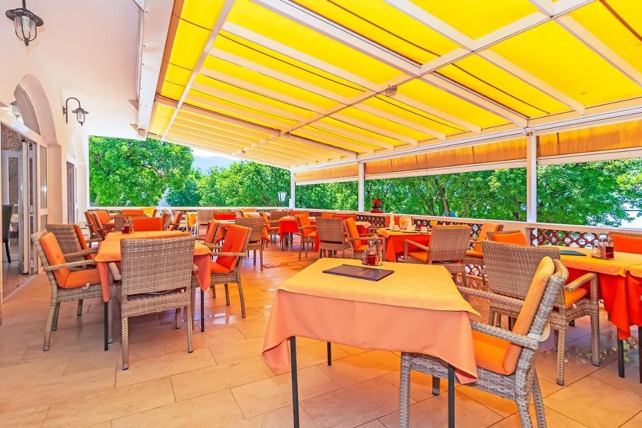 Bed & Breakfast Rooms And Restaurant Danica Povile Croazia